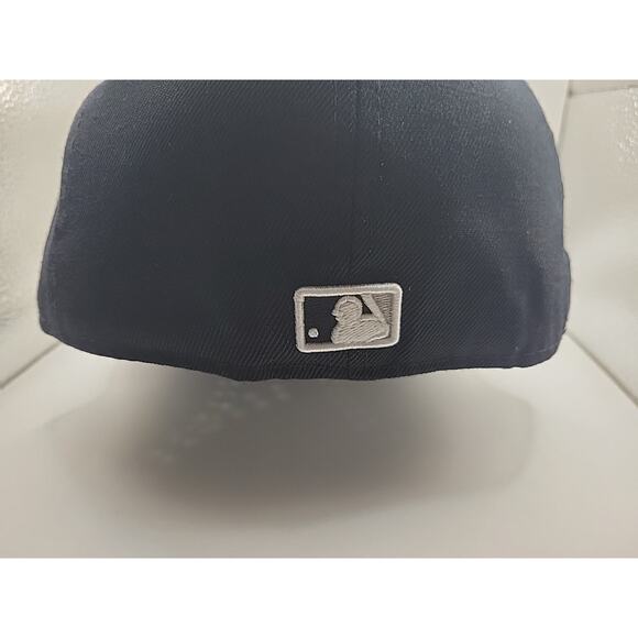 New Era Black and Gray Cap - Picture 6 of 9
